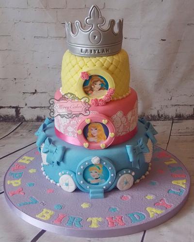 Disney princesses  - Cake by kerrycakesnewcastle