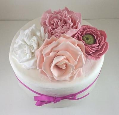 Sugar Flowers - Cake by Cleo C.