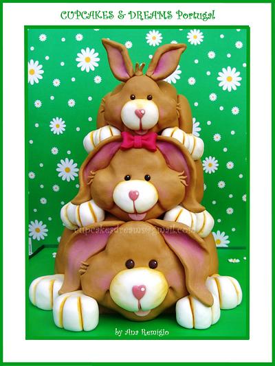 EASTER BUNNYS FOR MY BIRTHDAY... - Cake by Ana Remígio - CUPCAKES & DREAMS Portugal