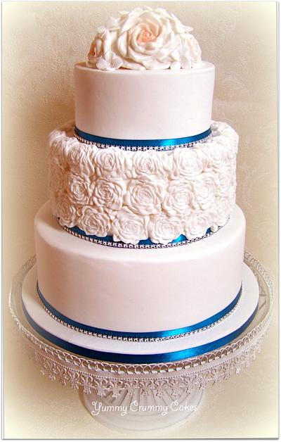 Wedding cake  - Cake by Yummy Crummy Cakes