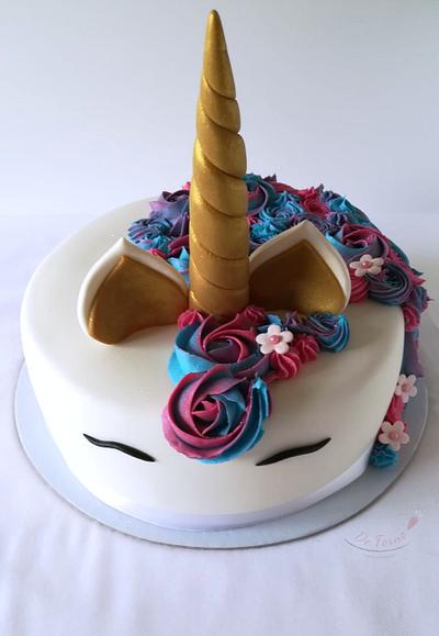 Unicorn cake 3 - Cake by Apolónia 