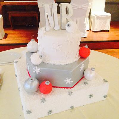 Christmas wedding cake - Cake by Sketiglyka