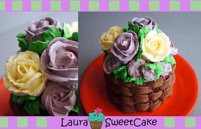 Mini Flower basket Cake - Cake by Laura Dachman