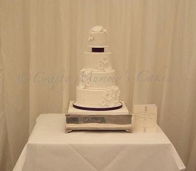 Floral Wedding Cake - Cake by CraftyMummysCakes (Tracy-Anne)