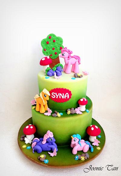 Little Pony - Cake by Joonie Tan