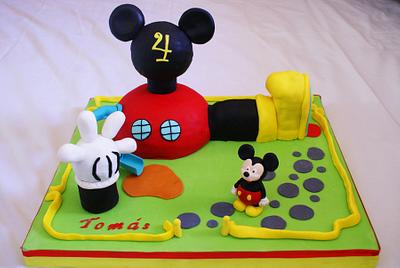 Mickey's home - Cake by Lia Russo