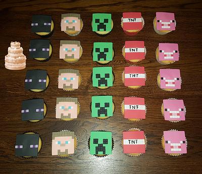 Minecraft Cupcakes - Cake by Pluympjescake