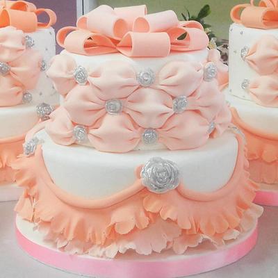 Torta Volantes - Cake by Tata Postres y Tortas