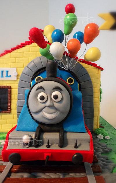 Neil’s friend 'Thomas the Tank Engine' - Cake by Anna Mathew Vadayatt