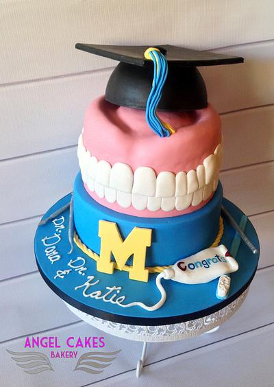 Smile!  Your'e a Dentist! - Cake by Angel Cakes