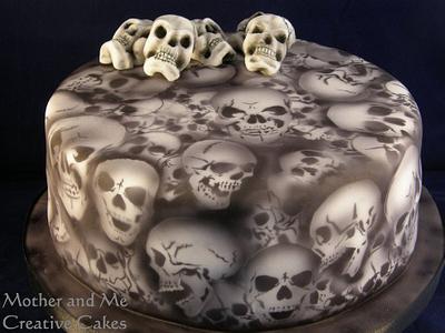 Skull Cake - Cake by Mother and Me Creative Cakes
