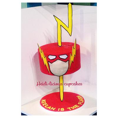 The flash - Cake by HeidiliciousCupcakes 