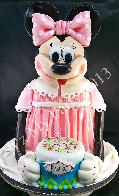 Emelia's Dimensional Minnie Mouse - Cake by It'z My Party Cakery