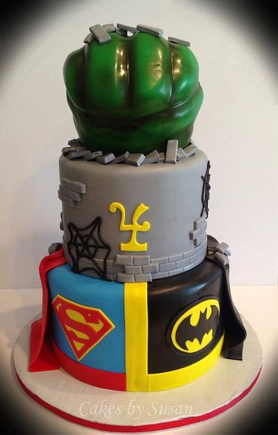 Superhero cake - Cake by Skmaestas