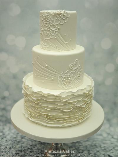 Lovely weddingcake - Cake by Annica