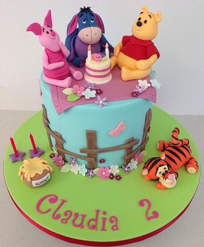 Winnie the Pooh - Cake by ClaresCakeDesign