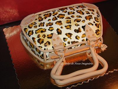 Leopard Handpainted Handbag Cake - Cake by BolosdoNossoImaginário