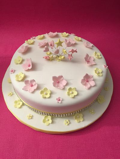 Pretty in pink & yellow  - Cake by Roberta