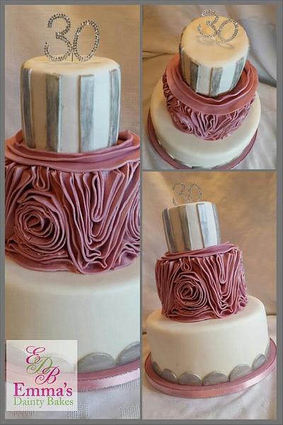 30th Ruffle cake - Cake by Emma