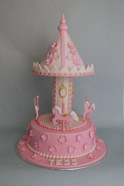 carrousel - Cake by elisabethcake 