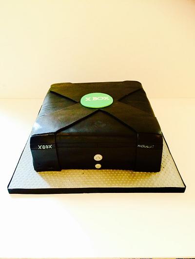 X box - Cake by lesley hawkins