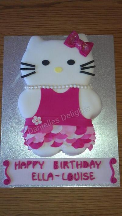Princess hello kitty - Cake by Danielle's Delights