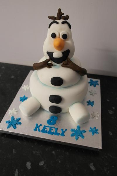 A Happy Snowman, Olaf! - Cake by Justine