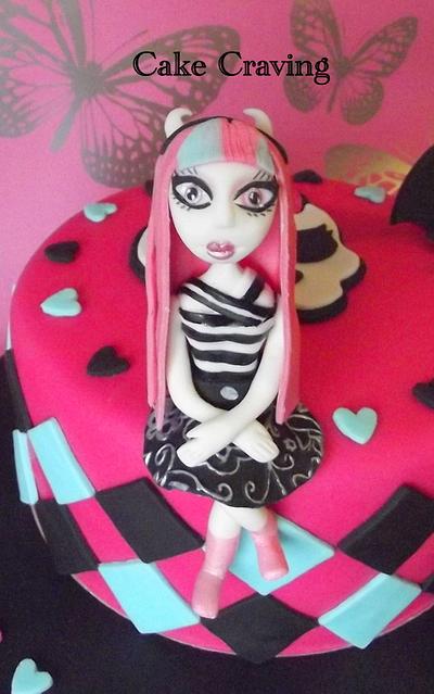 Monster High Rochelle Goyle - Cake by Hayley