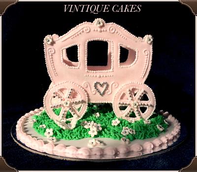 Royal Princess Carriage  - Cake by Vintique Cakes (Anita) 