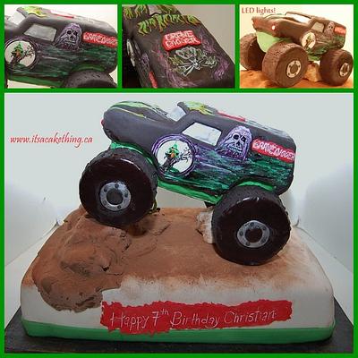 GRAVE DIGGER with LED lights  - Cake by It's a Cake Thing 