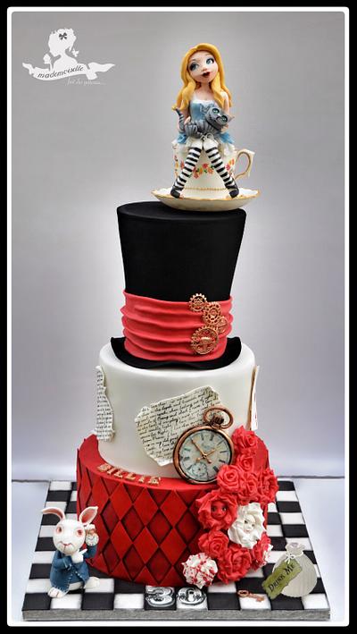 Alice un Wonderland  - Cake by Mademoiselle fait des gâteaux