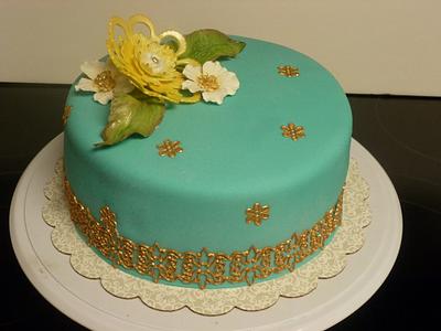 Lace and fantasy flower cake - Cake by Patricia M