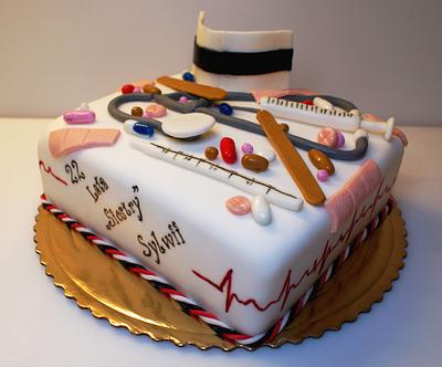 cake for nurses - Cake by EvelynsCake