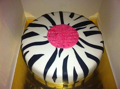 Zebra Stripes - Cake by TheCupcakeShop