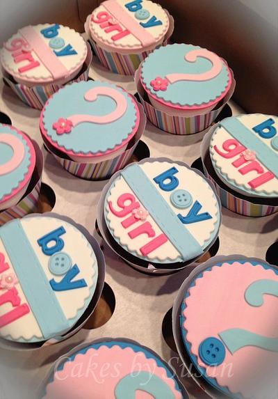 Gender reveal cupcakes - Cake by Skmaestas