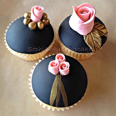 Pink, black & Gold - Cake by Sophia Mya Cupcakes (Nanvah Nina Michael)