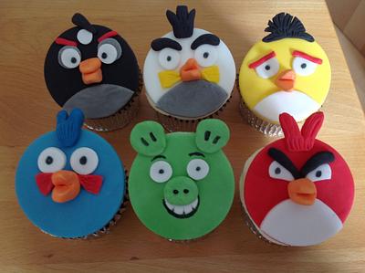 Angry birds cupcakes - Cake by Iced Images Cakes (Karen Ker)