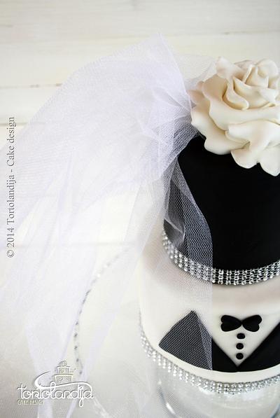 Black&white wedding cake - Cake by Tortolandija