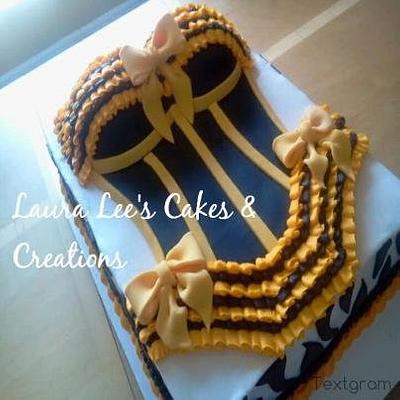  Bustier Cake - Cake by lauraleelp7