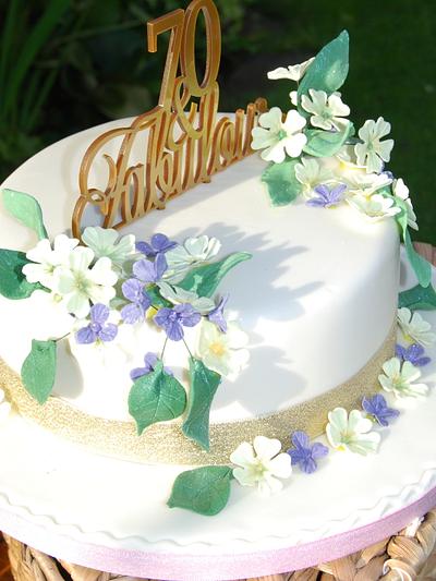 Pretty Primrose. - Cake by Hannah - Crafnant Cakes