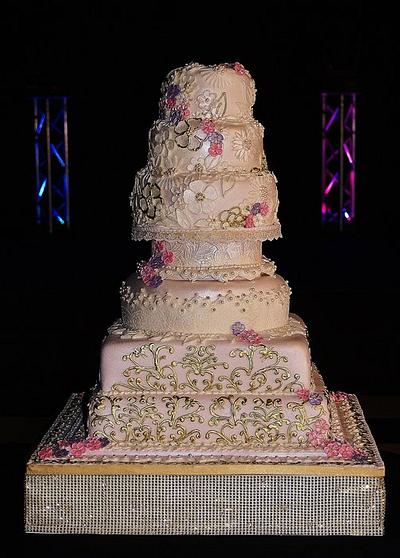 Asian Gold meets Vintage - Cake by Kelly Anne Smith