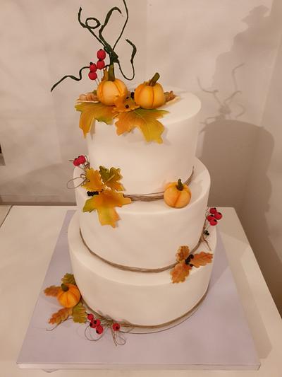 Autumn wedding cake - Cake by TORTESANJAVISEGRAD