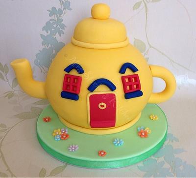 The big yellow teapot!!  - Cake by sarah