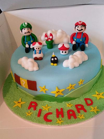 Super Mario - Cake by Sarah