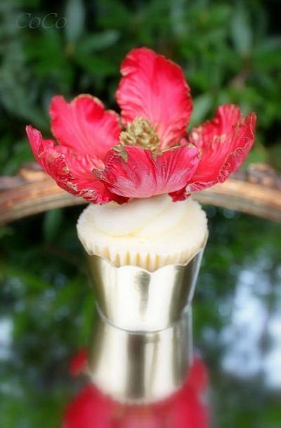 metallic peony wedding cupcakes  - Cake by Lynette Brandl