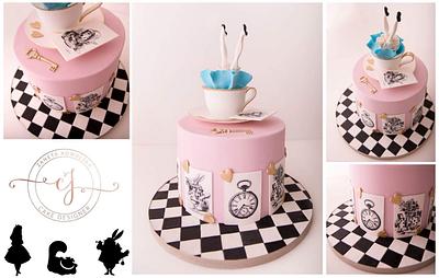 Alice in Wonderland  - Cake by Zaneta Wasilewska