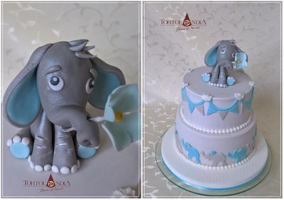 Cute little elephant - Cake by Tortolandia