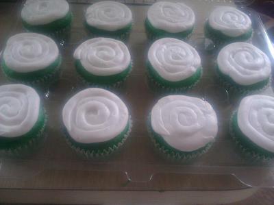 Green Cup Cakes - Cake by Hilda