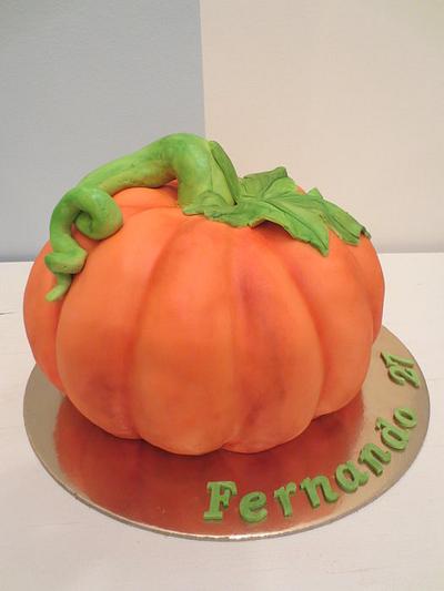 Pumpkin cake with how to photo sequence - Cake by SweetMamaMilano