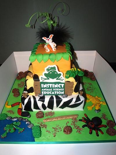 Insect and reptile theme cake - Cake by Deb-beesdelights